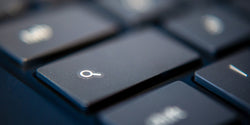 トップ画像：Chromebookのアクセシビリティ機能